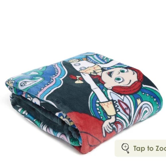 NWT Vera Bradley Disney Pixar Plush Throw Blanket - Picture 3 of 7